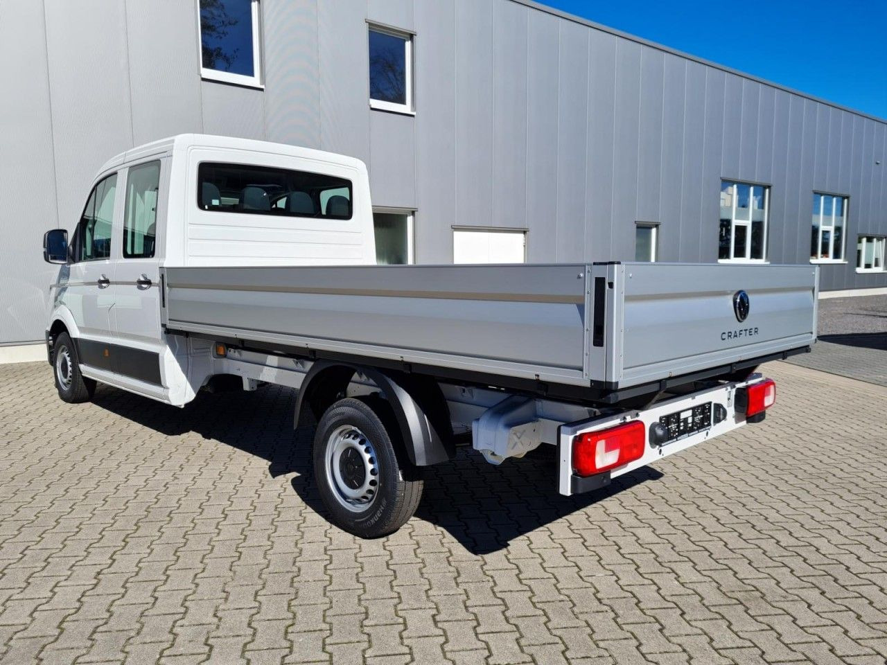 Volkswagen Crafter 35 DOKA 7-Sitze lang L4 KLIMA TEMPOMAT - 平板货车, 康比货车:图4 Volkswagen Crafter 35 DOKA 7-Sitze lang L4 KLIMA TEMPOMAT - 平板货车, 康比货车:图4