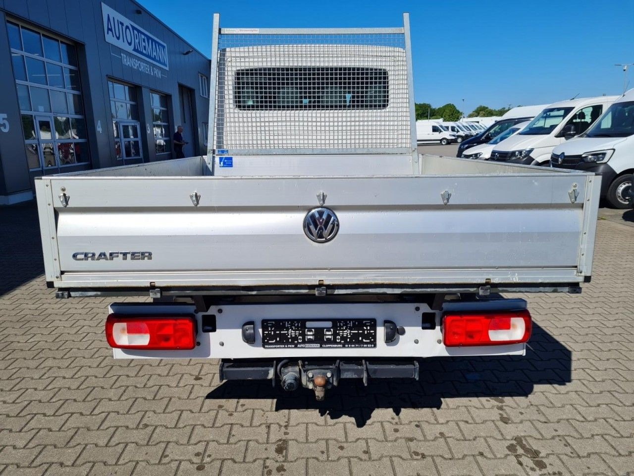 Volkswagen Crafter 35 Doka MR 7-Sitze AHK KLIMA KOMFORT - 平板货车:图5 Volkswagen Crafter 35 Doka MR 7-Sitze AHK KLIMA KOMFORT - 平板货车:图5