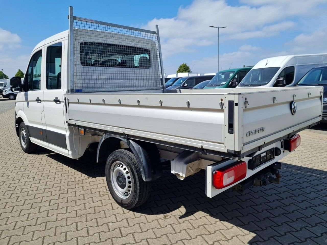 Volkswagen Crafter 35 Doka MR 7-Sitze AHK KLIMA KOMFORT - 平板货车:图4 Volkswagen Crafter 35 Doka MR 7-Sitze AHK KLIMA KOMFORT - 平板货车:图4