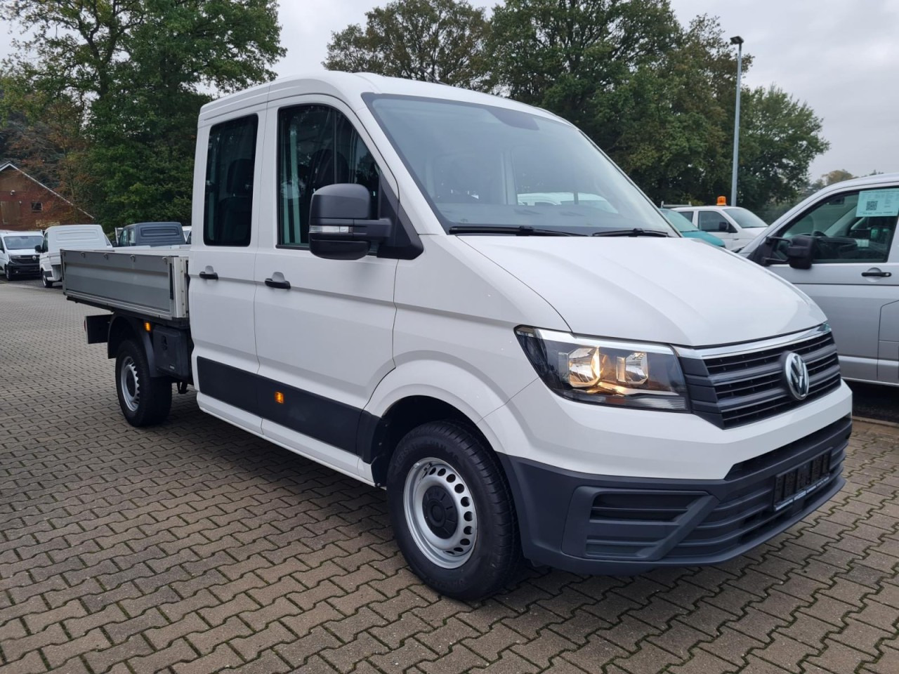 Volkswagen Crafter 35 Doka MR Pritsche AHK Klima 7 Sitzer - 平板货车, 康比货车:图3 Volkswagen Crafter 35 Doka MR Pritsche AHK Klima 7 Sitzer - 平板货车, 康比货车:图3