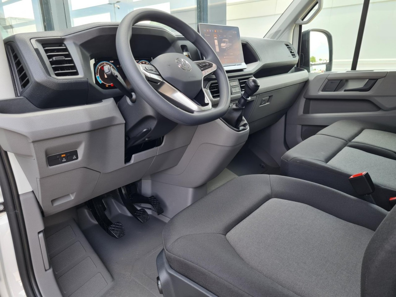 Volkswagen Crafter 35 Doka TDI MR LED KLIMA - 平板货车, 康比货车:图4 Volkswagen Crafter 35 Doka TDI MR LED KLIMA - 平板货车, 康比货车:图4