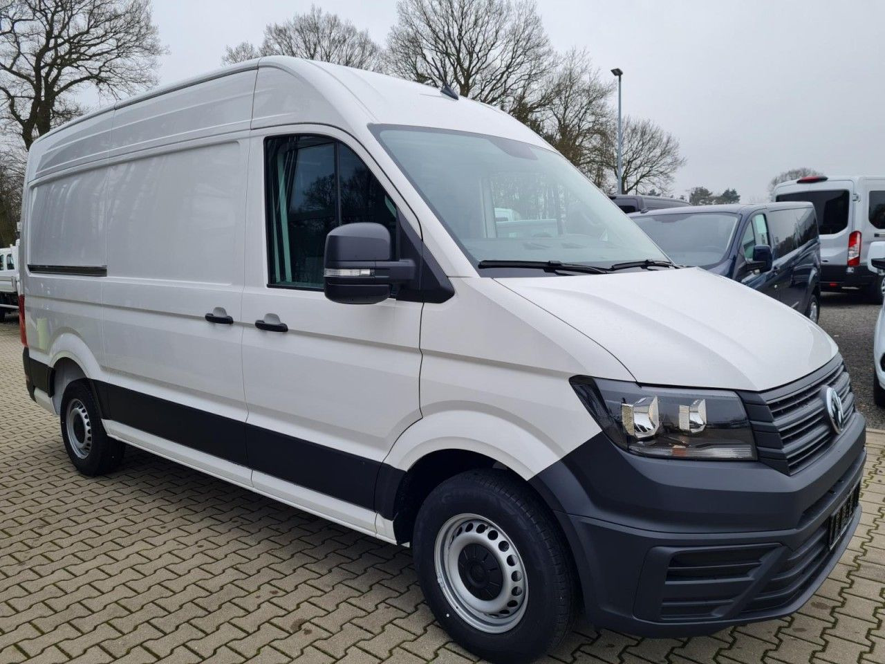 Volkswagen Crafter 35 Kasten MR hoch KLIMA KAMERA NAVI/APP - 无侧窗厢式货车:图3 Volkswagen Crafter 35 Kasten MR hoch KLIMA KAMERA NAVI/APP - 无侧窗厢式货车:图3
