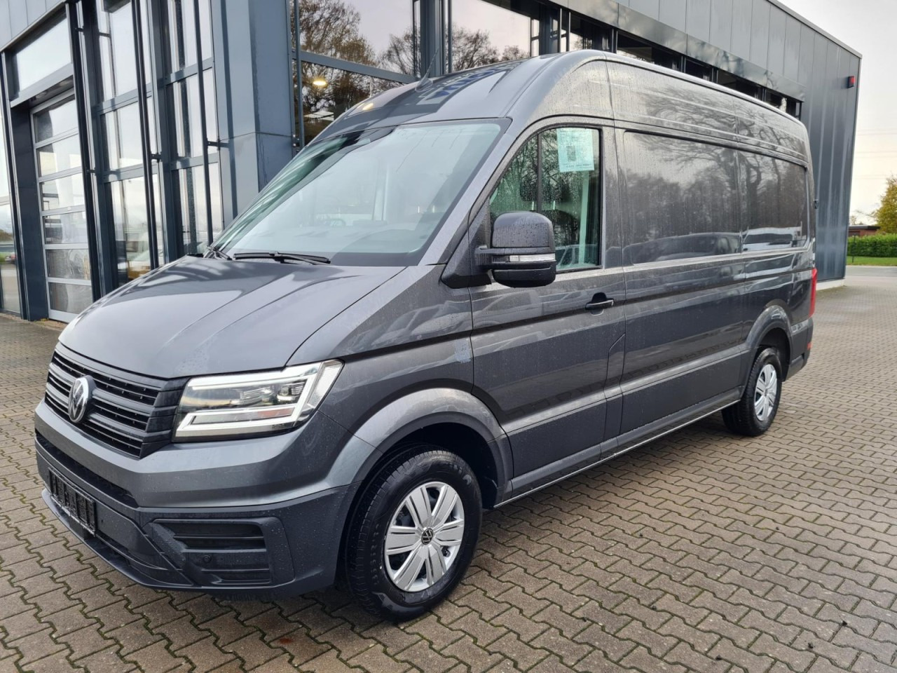 Volkswagen Crafter 35 Kasten TDI MR L3H3 4MOTION LED DSG - 无侧窗厢式货车:图1 Volkswagen Crafter 35 Kasten TDI MR L3H3 4MOTION LED DSG - 无侧窗厢式货车:图1