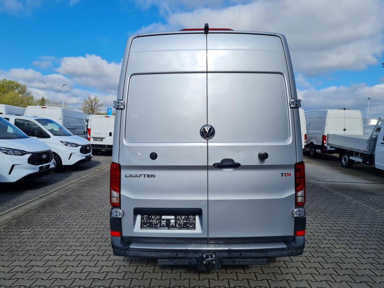 Volkswagen Crafter 35 Kasten TDI MR hoch NAVI KLIMA TEMPOMA - 无侧窗厢式货车:图5 Volkswagen Crafter 35 Kasten TDI MR hoch NAVI KLIMA TEMPOMA - 无侧窗厢式货车:图5
