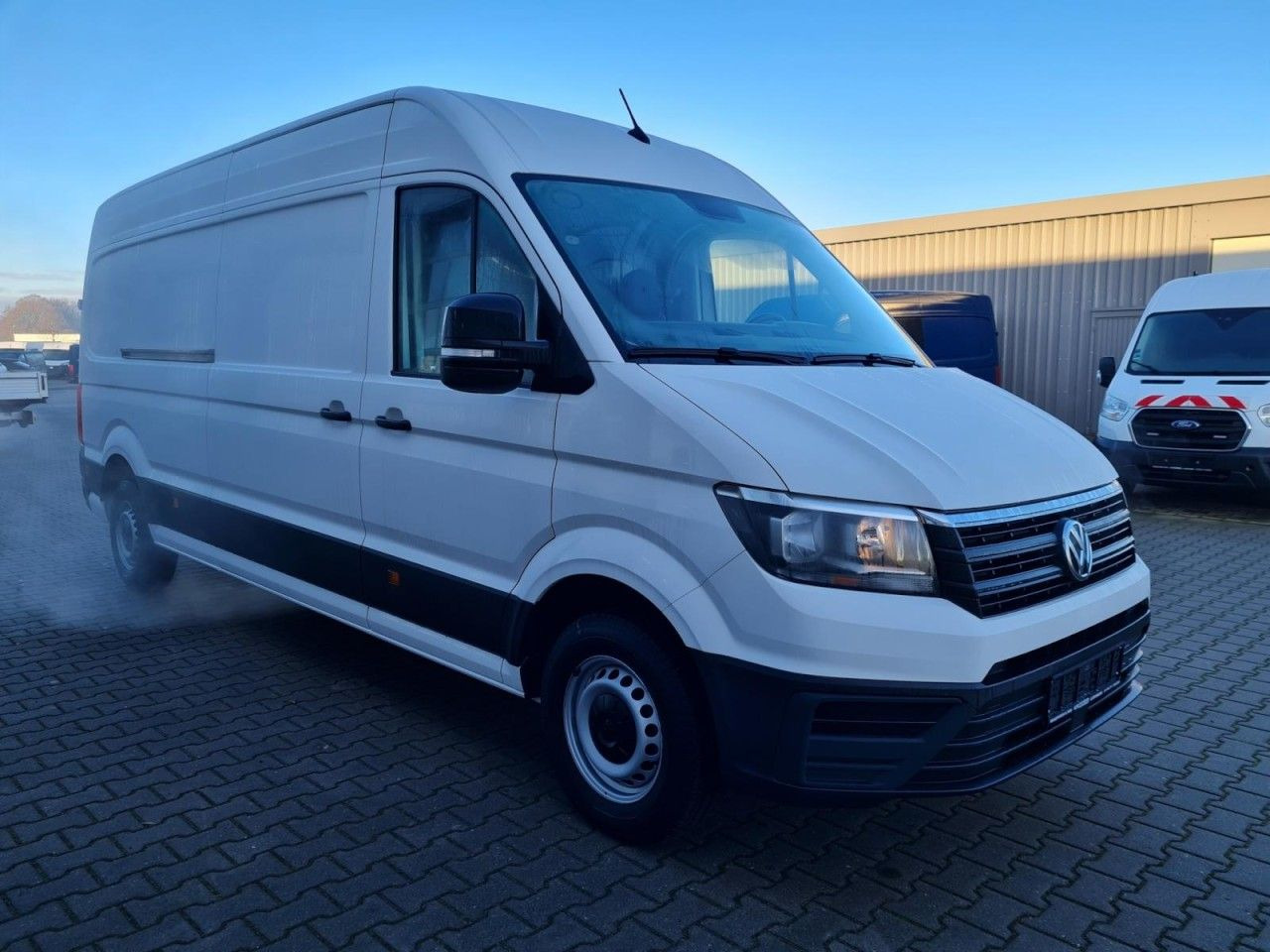 Volkswagen Crafter 35 Kasten lang L4H2 KAMERA NAVI_APP HOLZ - 无侧窗厢式货车:图3 Volkswagen Crafter 35 Kasten lang L4H2 KAMERA NAVI_APP HOLZ - 无侧窗厢式货车:图3