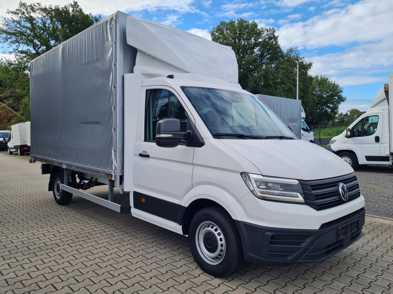 Volkswagen Crafter 35 TDI Pritsche Schiebe Plane ERGO LED TEMPOMAT - 侧帘货车:图3 Volkswagen Crafter 35 TDI Pritsche Schiebe Plane ERGO LED TEMPOMAT - 侧帘货车:图3
