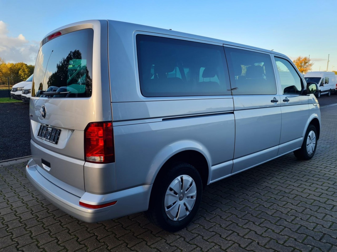 Volkswagen T6.1 Caravelle TDI lang 9 Sitzer 2 Schiebetüren Trendl. - 小型巴士, 小型客车:图5 Volkswagen T6.1 Caravelle TDI lang 9 Sitzer 2 Schiebetüren Trendl. - 小型巴士, 小型客车:图5