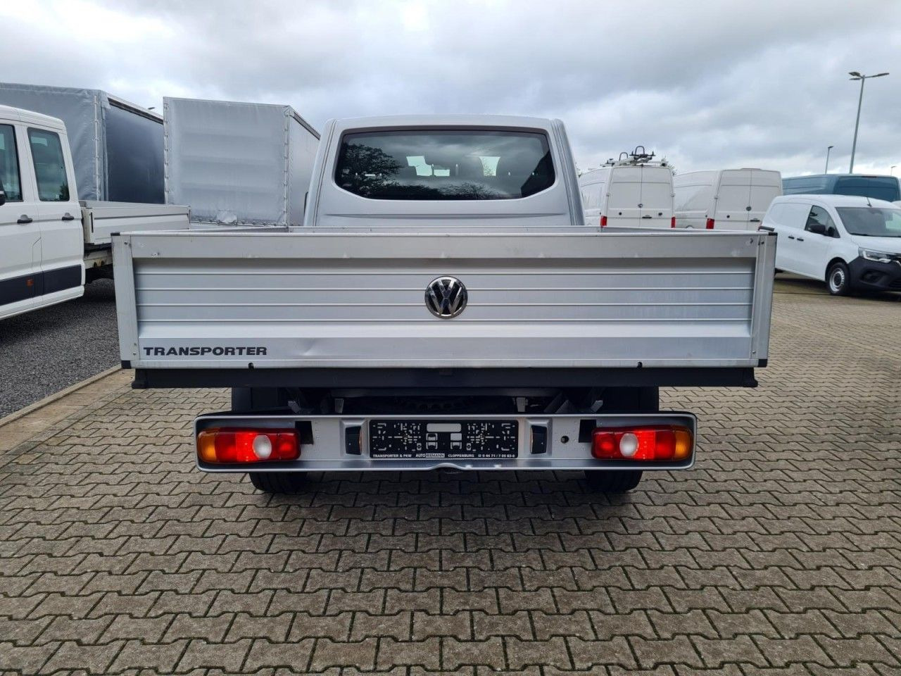 Volkswagen T6.1 Doka Pritsche Plane 6-Sitze Klima Komfort - 侧帘货车, 康比货车:图5 Volkswagen T6.1 Doka Pritsche Plane 6-Sitze Klima Komfort - 侧帘货车, 康比货车:图5