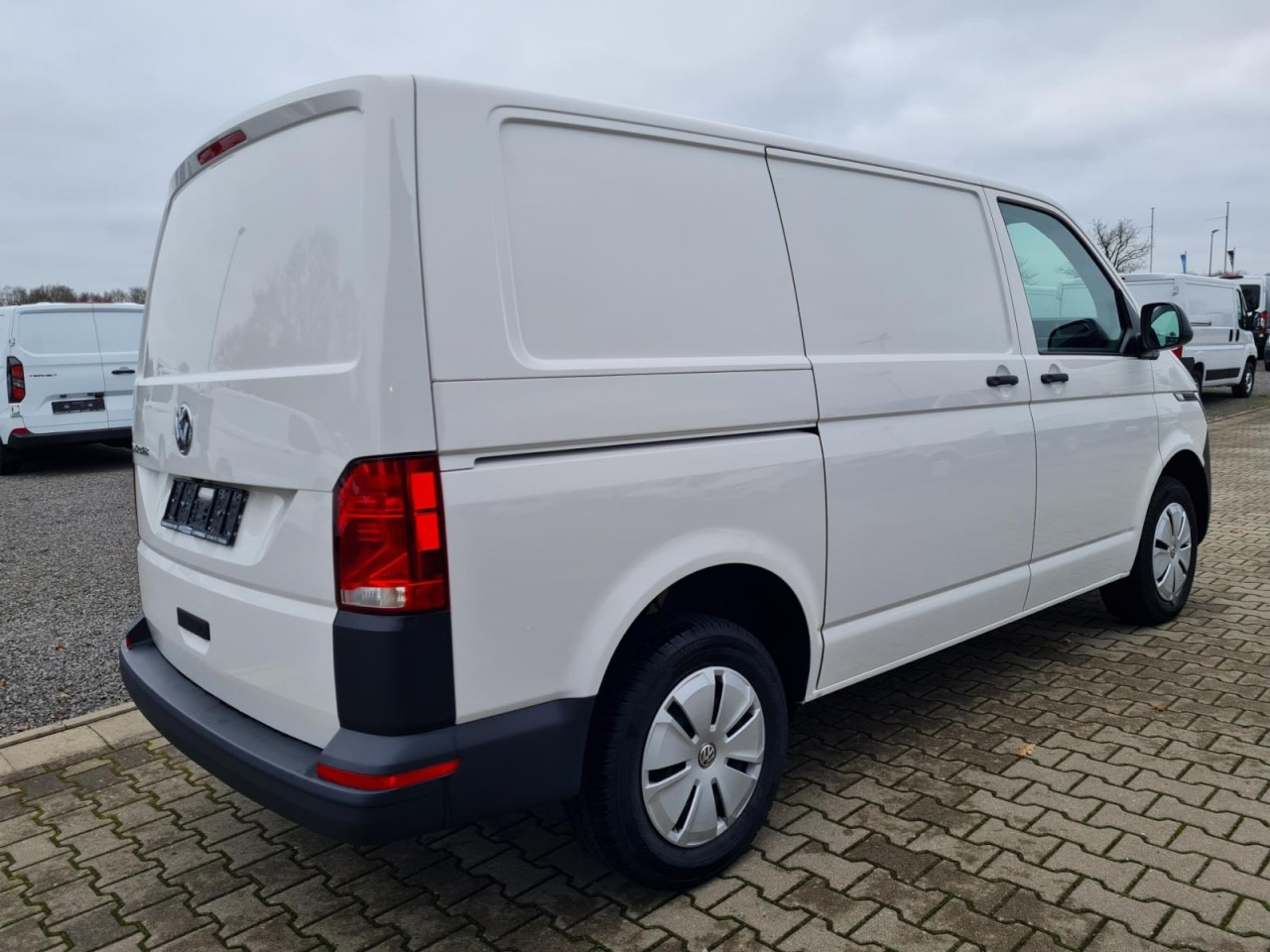 Volkswagen T6.1 Kasten KR Heckklappe KAMERA KLIMA ALLWETTER - 紧凑型面包车:图4 Volkswagen T6.1 Kasten KR Heckklappe KAMERA KLIMA ALLWETTER - 紧凑型面包车:图4