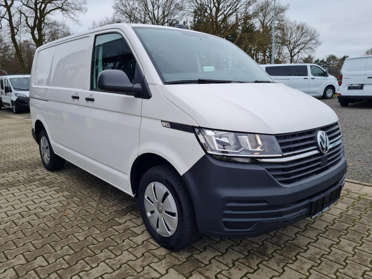 Volkswagen T6.1 Kasten KR Heckklappe KAMERA KLIMA Navi App - 紧凑型面包车:图3 Volkswagen T6.1 Kasten KR Heckklappe KAMERA KLIMA Navi App - 紧凑型面包车:图3