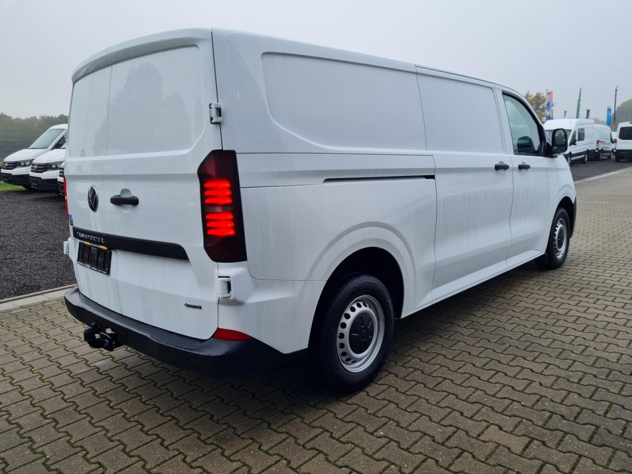 Volkswagen T7 Kasten TDI 4Motion LR L2H1 LED KAMERA TEMPOMAT - 紧凑型面包车:图4 Volkswagen T7 Kasten TDI 4Motion LR L2H1 LED KAMERA TEMPOMAT - 紧凑型面包车:图4