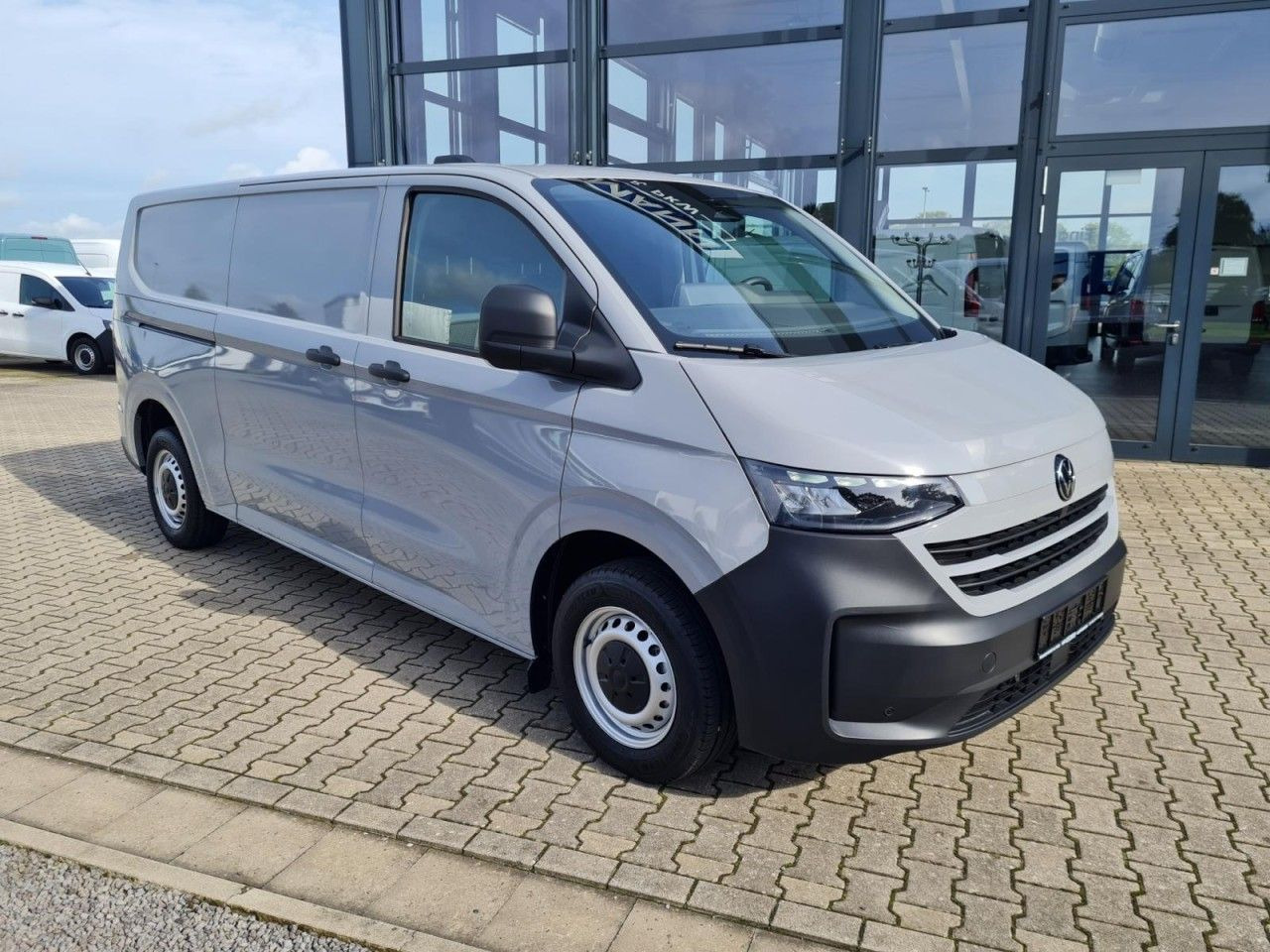 Volkswagen T7 Kasten TDi AG L2 AHK KLIMA KAMERA LED TEMPOMA - 紧凑型面包车:图3 Volkswagen T7 Kasten TDi AG L2 AHK KLIMA KAMERA LED TEMPOMA - 紧凑型面包车:图3