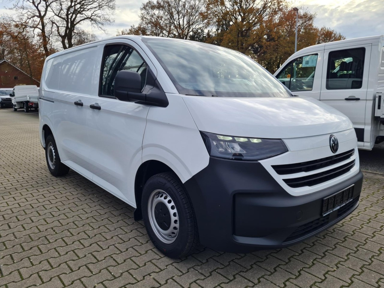 Volkswagen T7 Transporter Kasten Tdi KR Heckklappe PDC KLIMA - 紧凑型面包车:图3 Volkswagen T7 Transporter Kasten Tdi KR Heckklappe PDC KLIMA - 紧凑型面包车:图3