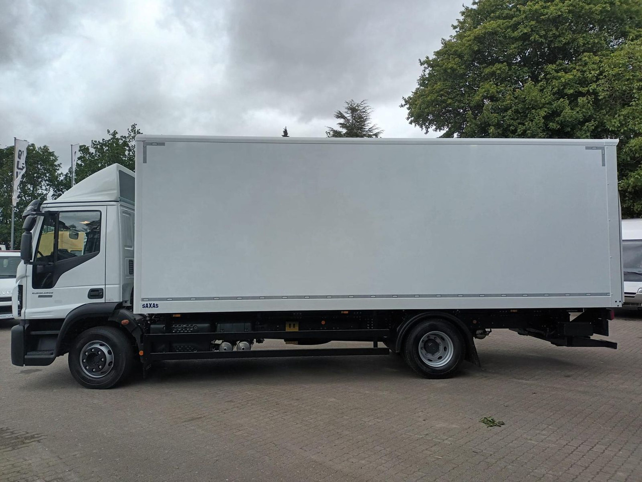 Iveco ML120E25/P mit SAXAS LBW 185 kW (252 PS), Aut... - 厢式货车:图2 Iveco ML120E25/P mit SAXAS LBW 185 kW (252 PS), Aut... - 厢式货车:图2