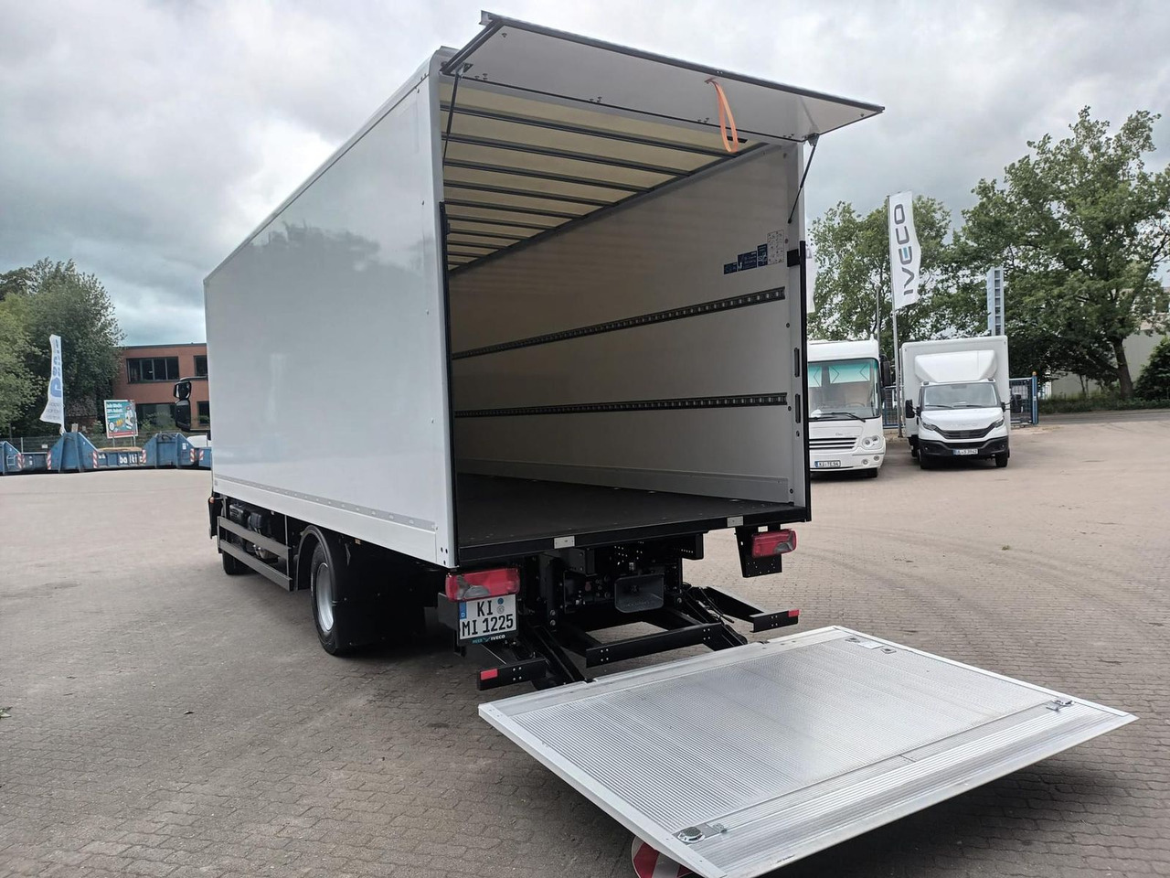 Iveco ML120E25/P mit SAXAS LBW 185 kW (252 PS), Aut... - 厢式货车:图4 Iveco ML120E25/P mit SAXAS LBW 185 kW (252 PS), Aut... - 厢式货车:图4
