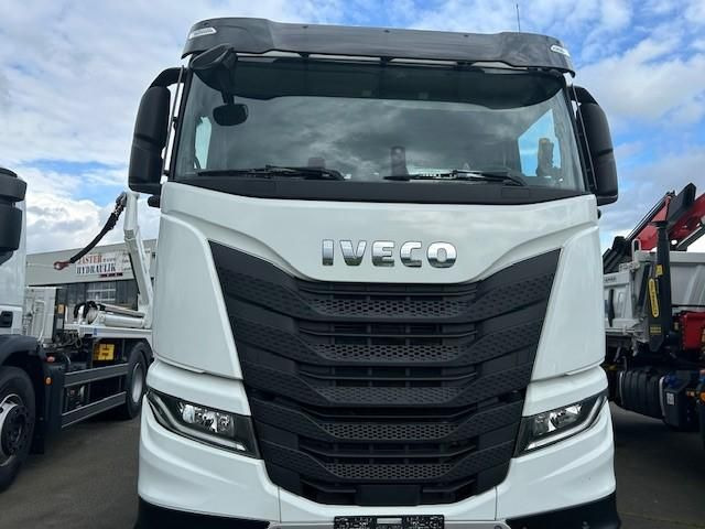 Iveco X-WAY AS280X49Y/PS ON Abrollkipper Hiab 21S.... - 吊钩升降车:图2 Iveco X-WAY AS280X49Y/PS ON Abrollkipper Hiab 21S.... - 吊钩升降车:图2