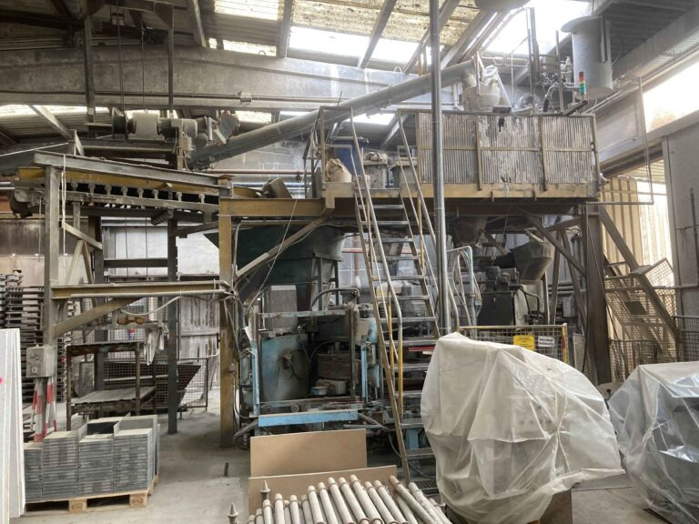 Haarup Mixodatamat 1200/2000 – Slab press / Plattenpresse - 其他机械:图1 Haarup Mixodatamat 1200/2000 – Slab press / Plattenpresse - 其他机械:图1