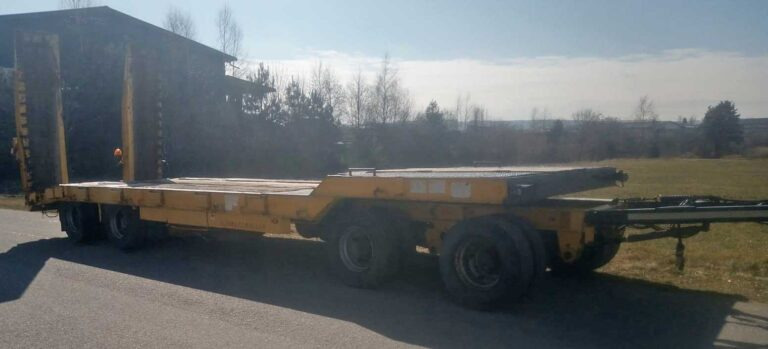 Schwarzmüller TÜ40/100 – 4-axle low loader / 4-Achs-Tieflader - 低装载拖车:图1 Schwarzmüller TÜ40/100 – 4-axle low loader / 4-Achs-Tieflader - 低装载拖车:图1