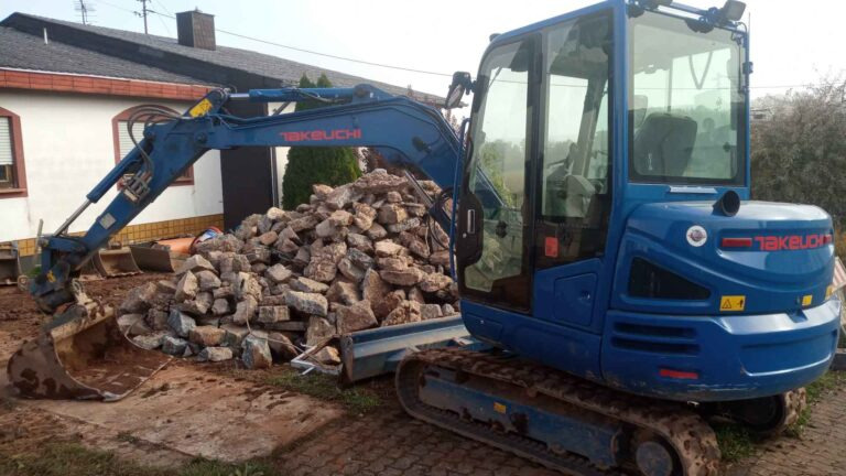 Takeuchi TB240 – mini excavator / Minibagger - 挖掘机:图1 Takeuchi TB240 – mini excavator / Minibagger - 挖掘机:图1