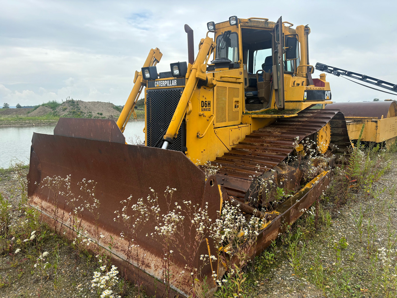 CAT D6H Series 2 Raupe mit Heckaufreißer - 推土机:图5 CAT D6H Series 2 Raupe mit Heckaufreißer - 推土机:图5