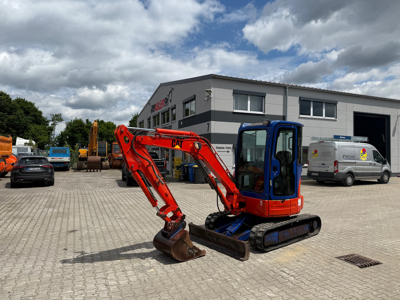 Caterpillar 303C Minibagger - 挖掘机:图1 Caterpillar 303C Minibagger - 挖掘机:图1