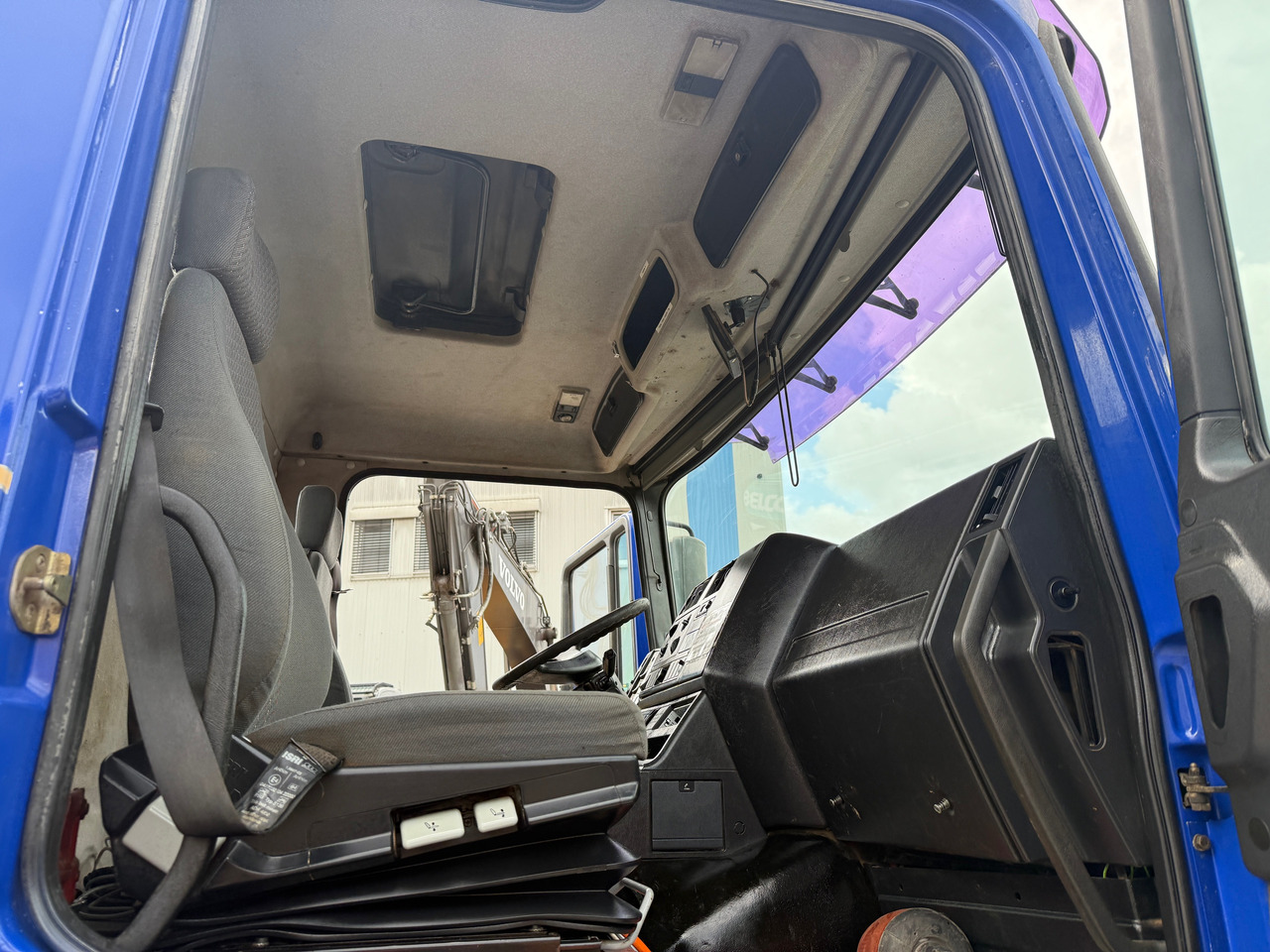 翻斗车 MAN 19.364 3-Seiten-Kipper Allrad Winterdienst：图15