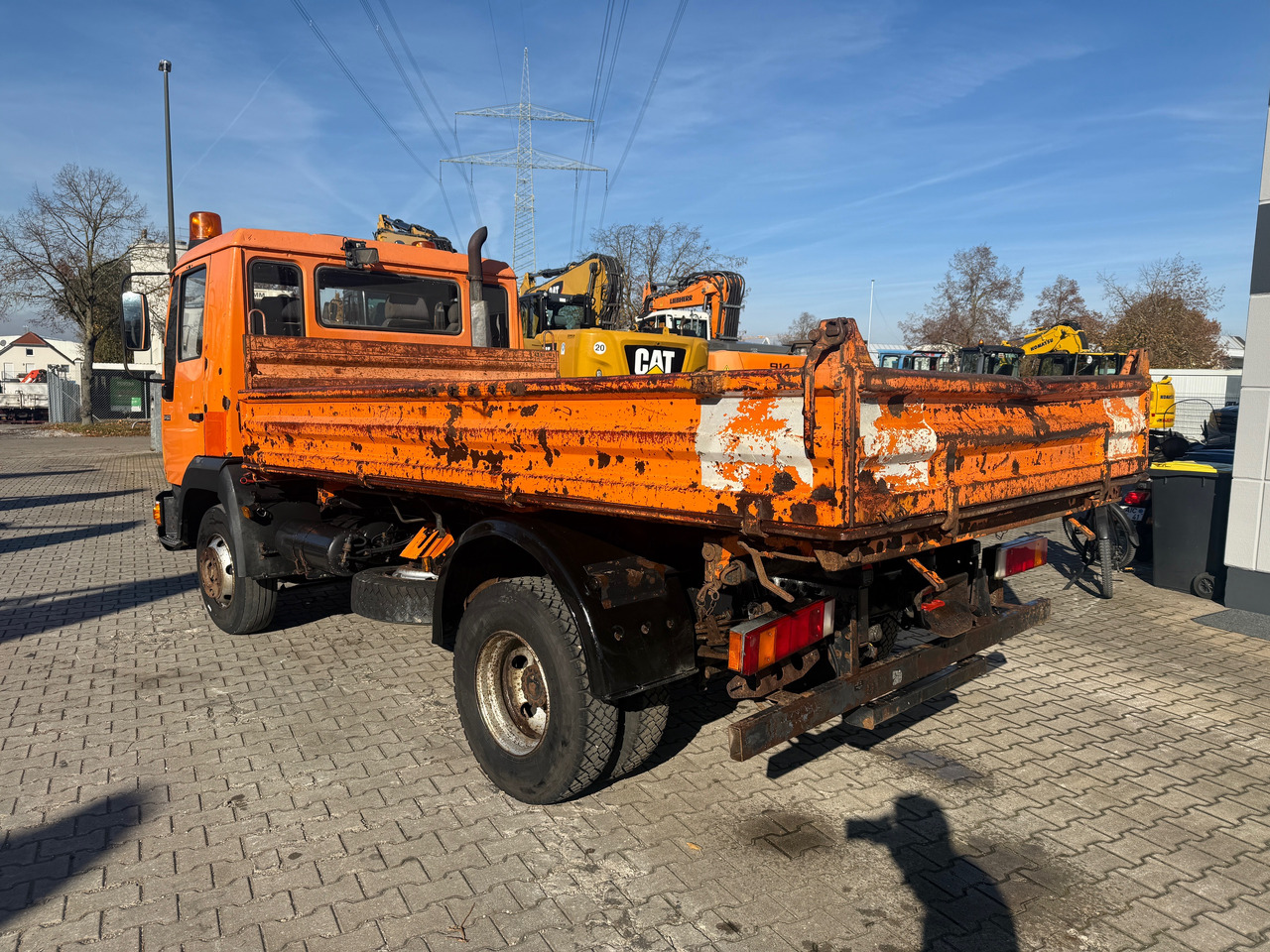 MAN 8.163 L2000 3-Seiten-Kipper AHK - 翻斗车:图5 MAN 8.163 L2000 3-Seiten-Kipper AHK - 翻斗车:图5