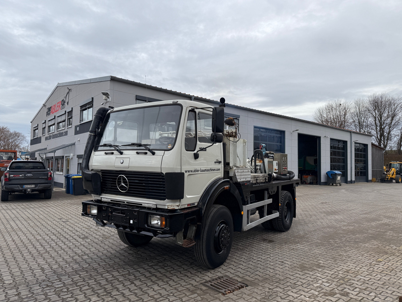 MErcedes-Benz 1928 NG V8 4x4 Uraca Hochdruckpumpe KD412 - 市政/ 专用车辆, 卡车:图2 MErcedes-Benz 1928 NG V8 4x4 Uraca Hochdruckpumpe KD412 - 市政/ 专用车辆, 卡车:图2