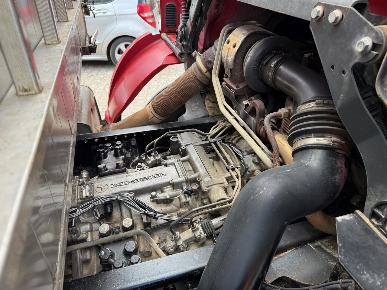 栏板式/ 平板卡车, 起重车 Mercedes-Benz 1840 Actros 2-Seiten-Kipper mit Kran Hiab 125-3 mit Funk:图12 栏板式/ 平板卡车, 起重车 Mercedes-Benz 1840 Actros 2-Seiten-Kipper mit Kran Hiab 125-3 mit Funk:图12