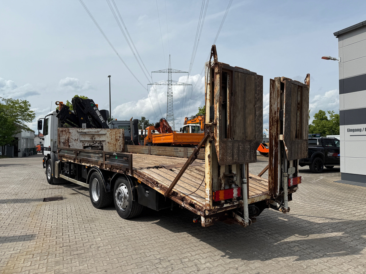 Mercedes-Benz 2535 Actros MP1 Baumaschinentransporter mit Kran und Rampen - 自动转运卡车, 起重车:图5 Mercedes-Benz 2535 Actros MP1 Baumaschinentransporter mit Kran und Rampen - 自动转运卡车, 起重车:图5