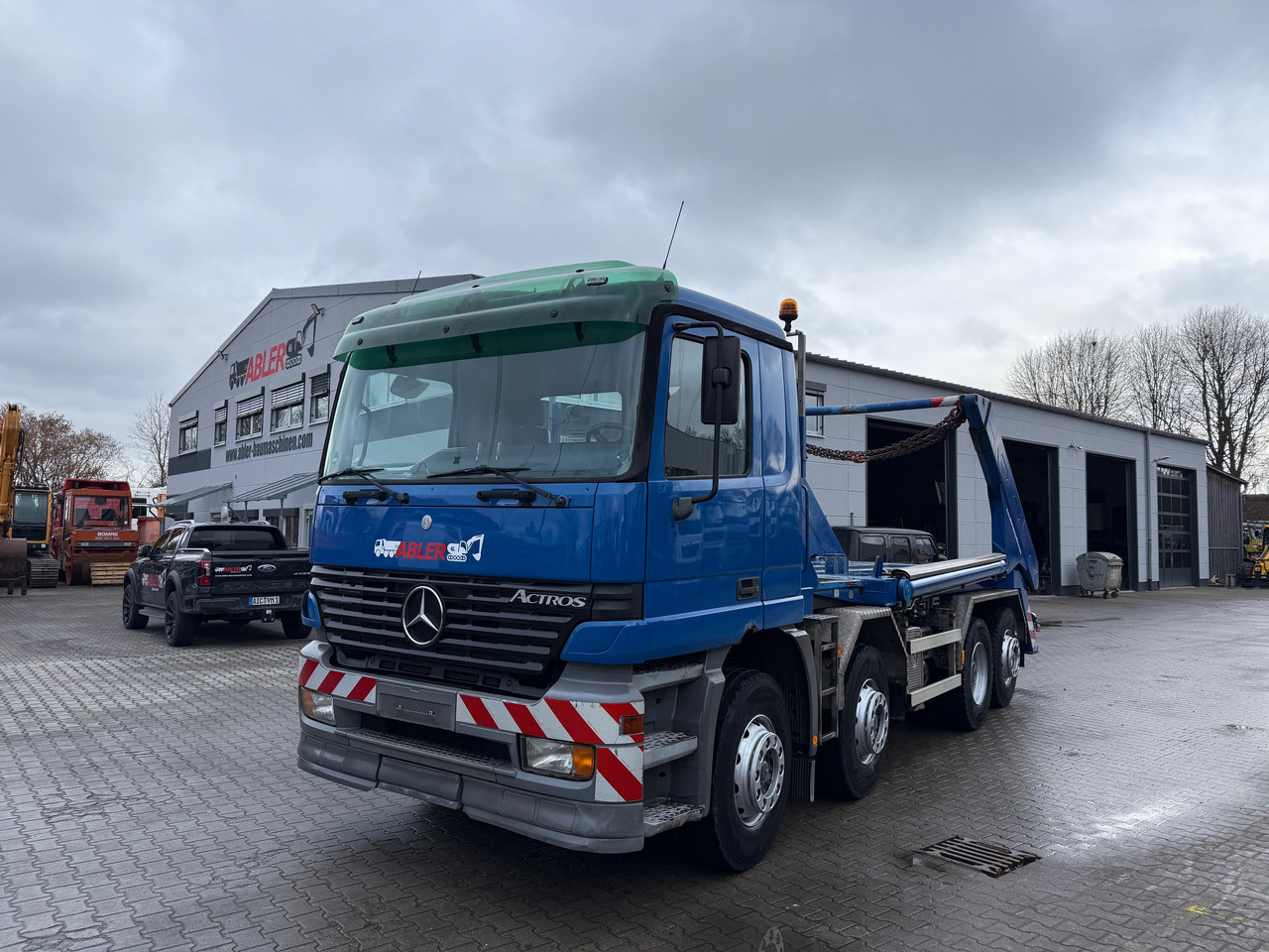 Mercedes-Benz 3243 Actros MP1 4-Achs Absetzkipper - 箕斗装载车:图2 Mercedes-Benz 3243 Actros MP1 4-Achs Absetzkipper - 箕斗装载车:图2