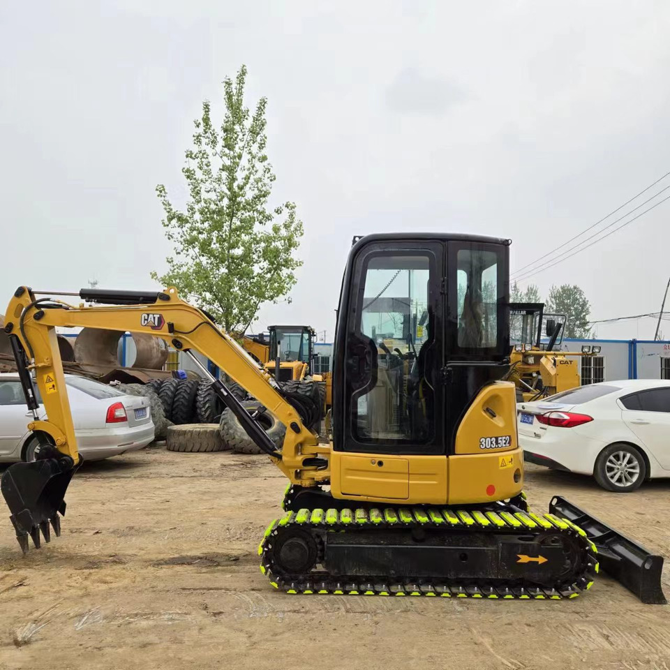 CATERPILLAR 303.5E2 - 小型挖掘机:图2 CATERPILLAR 303.5E2 - 小型挖掘机:图2