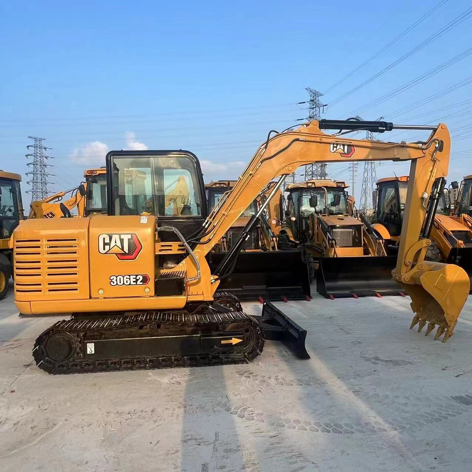 CATERPILLAR 306E2 - 小型挖掘机:图1 CATERPILLAR 306E2 - 小型挖掘机:图1