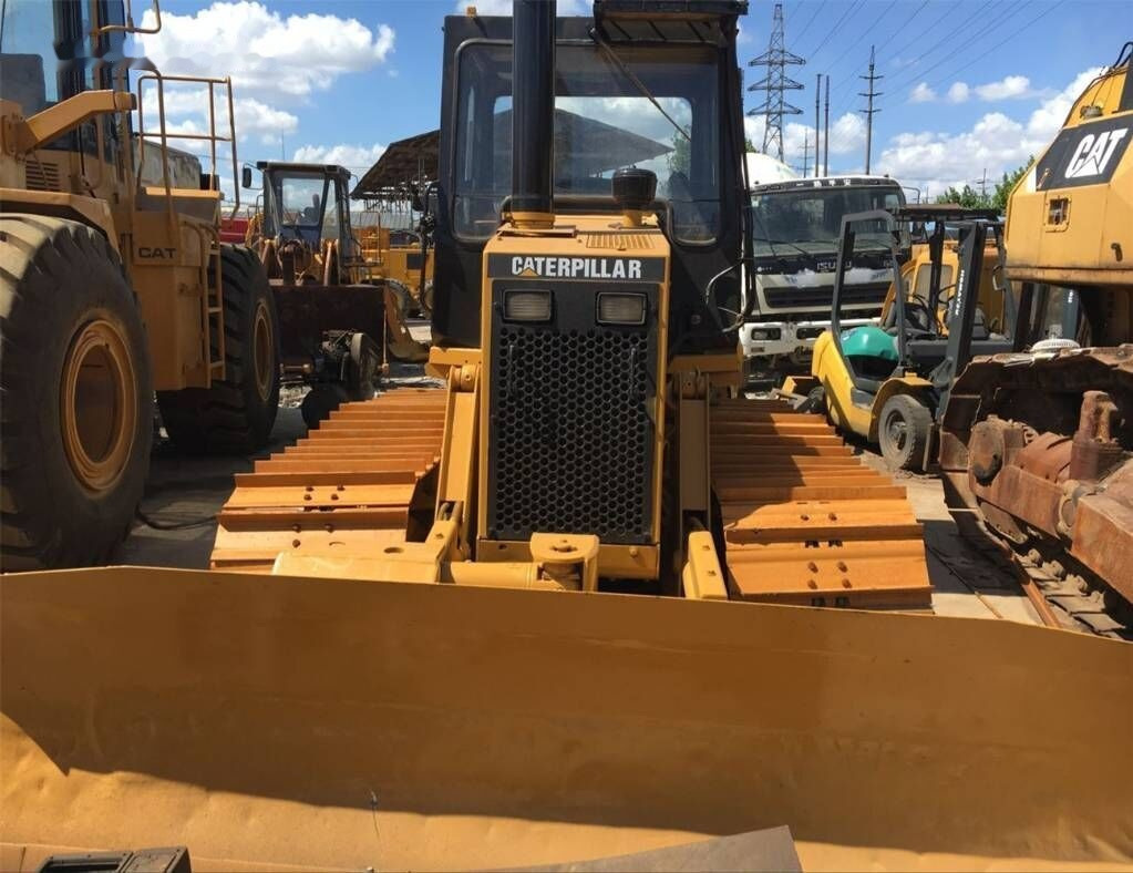 Caterpillar D4C - 推土机:图1 Caterpillar D4C - 推土机:图1