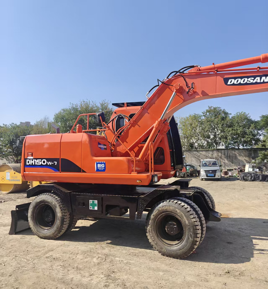 Doosan DH150W - 轮式挖掘机:图3 Doosan DH150W - 轮式挖掘机:图3