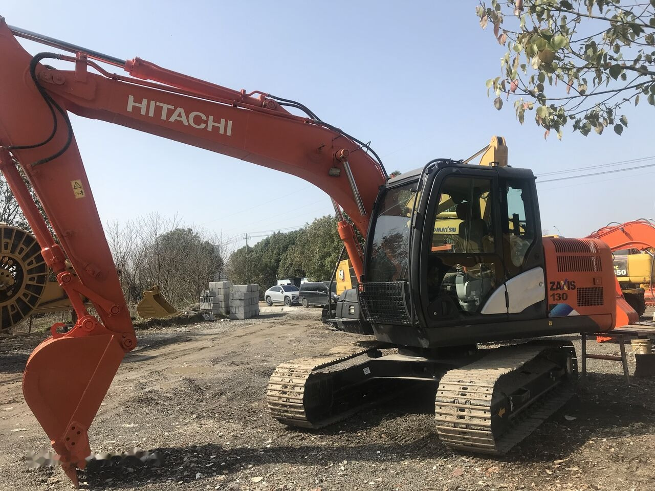 Hitachi ZX130 - 履带式挖掘机:图1 Hitachi ZX130 - 履带式挖掘机:图1