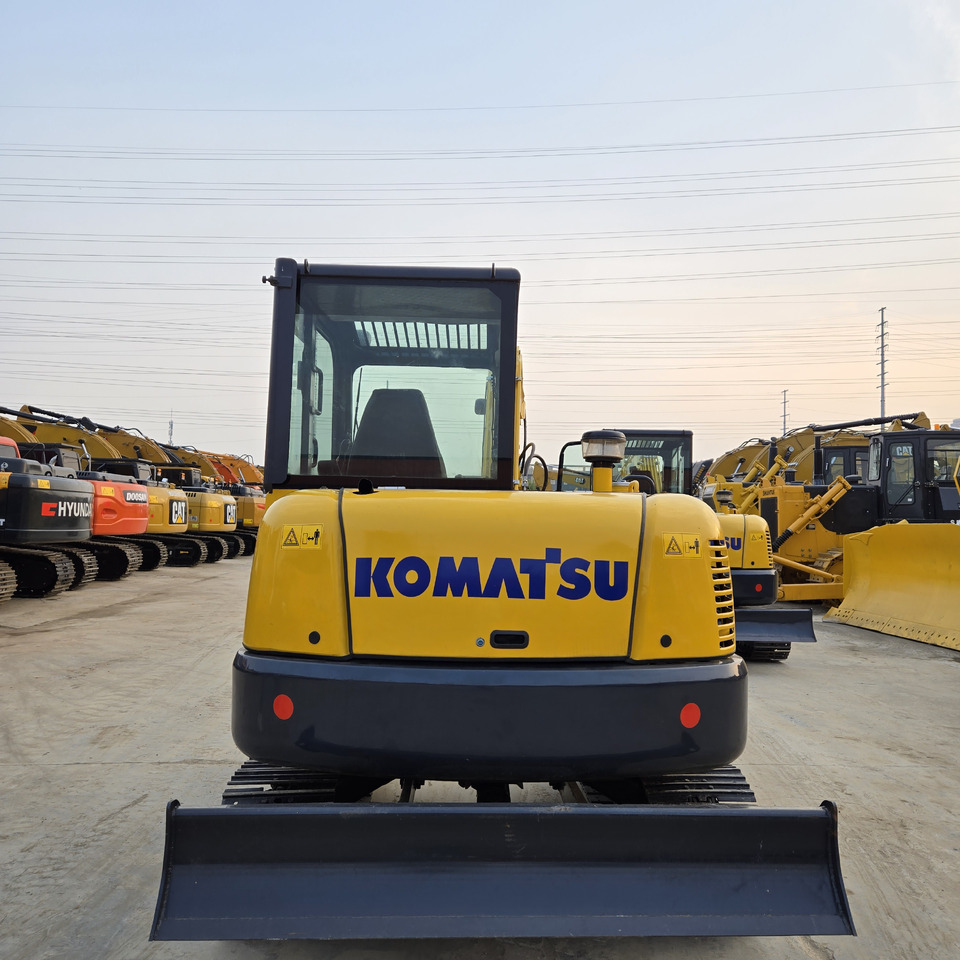 KOMATSU PC56 - 小型挖掘机:图3 KOMATSU PC56 - 小型挖掘机:图3