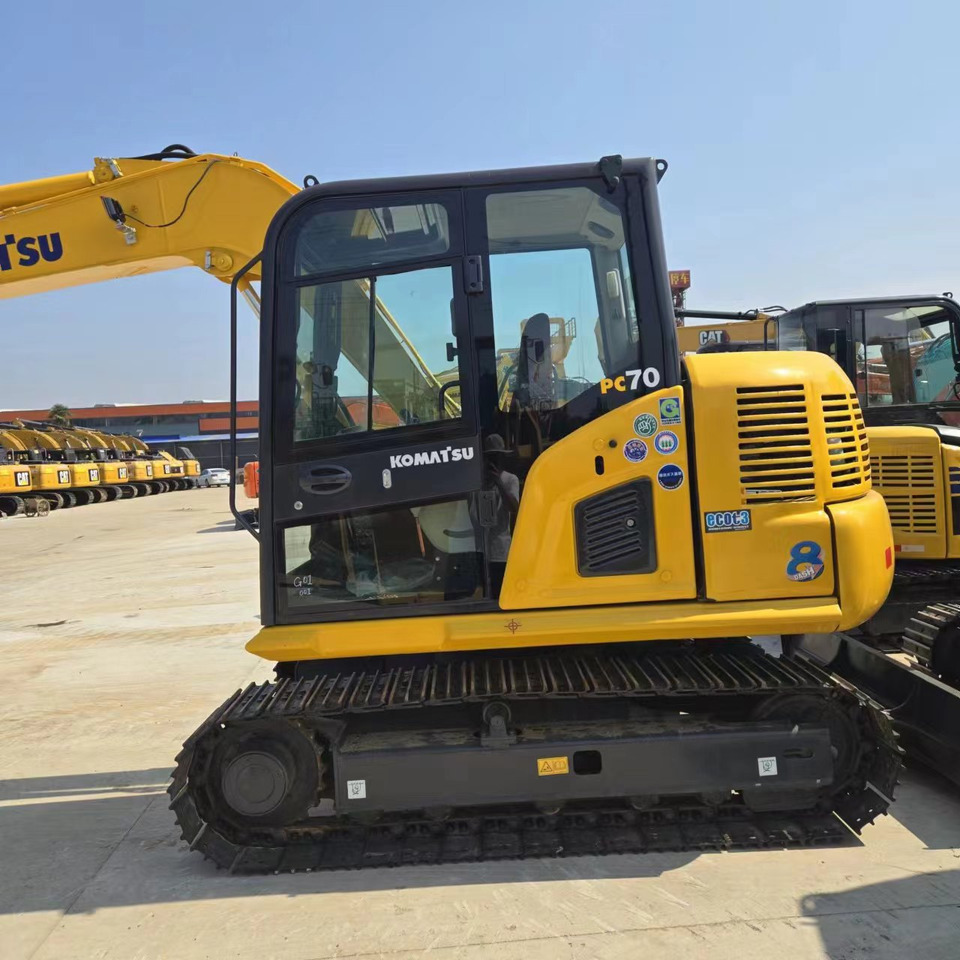 KOMATSU PC70-8 - 小型挖掘机:图4 KOMATSU PC70-8 - 小型挖掘机:图4