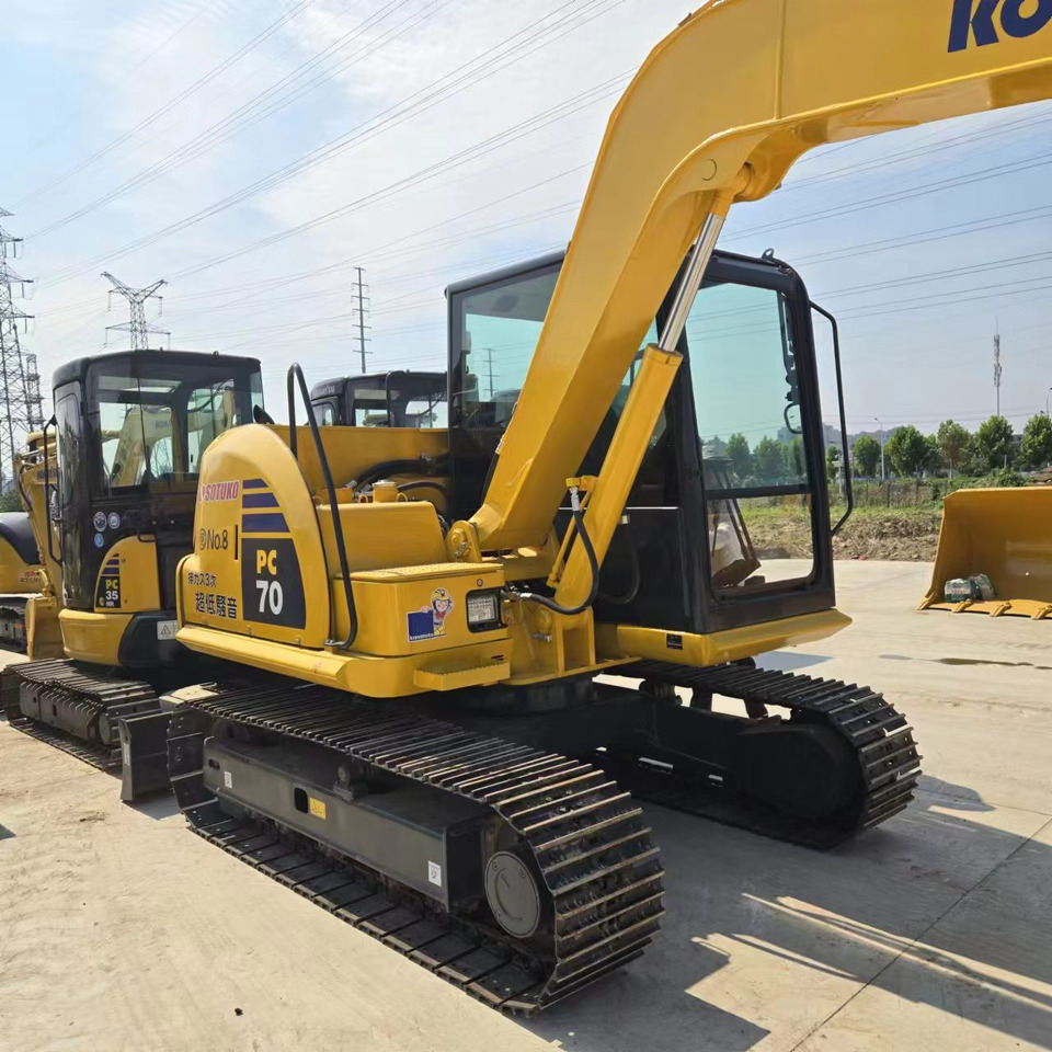 KOMATSU PC70-8 - 小型挖掘机:图2 KOMATSU PC70-8 - 小型挖掘机:图2