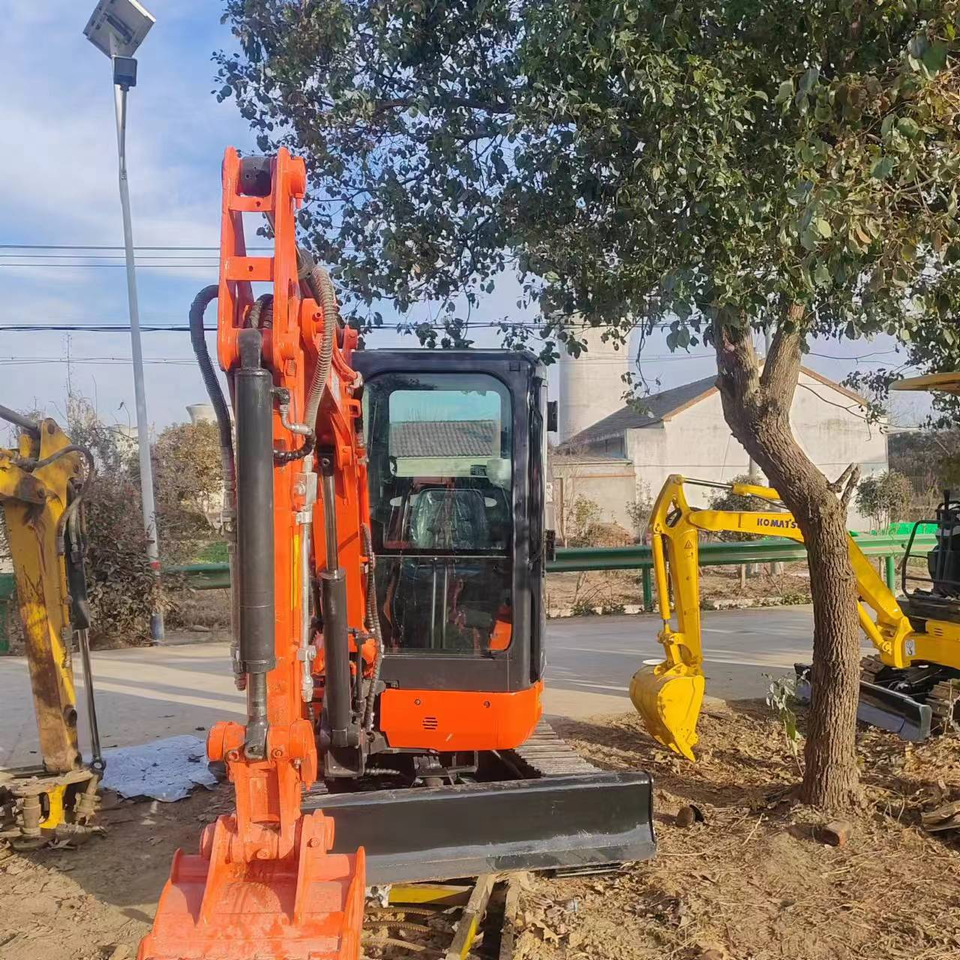 KUBOTA U30 - 小型挖掘机:图5 KUBOTA U30 - 小型挖掘机:图5