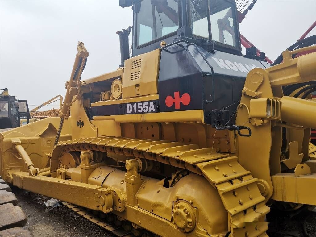 Komatsu D155A-2 - 推土机:图2 Komatsu D155A-2 - 推土机:图2
