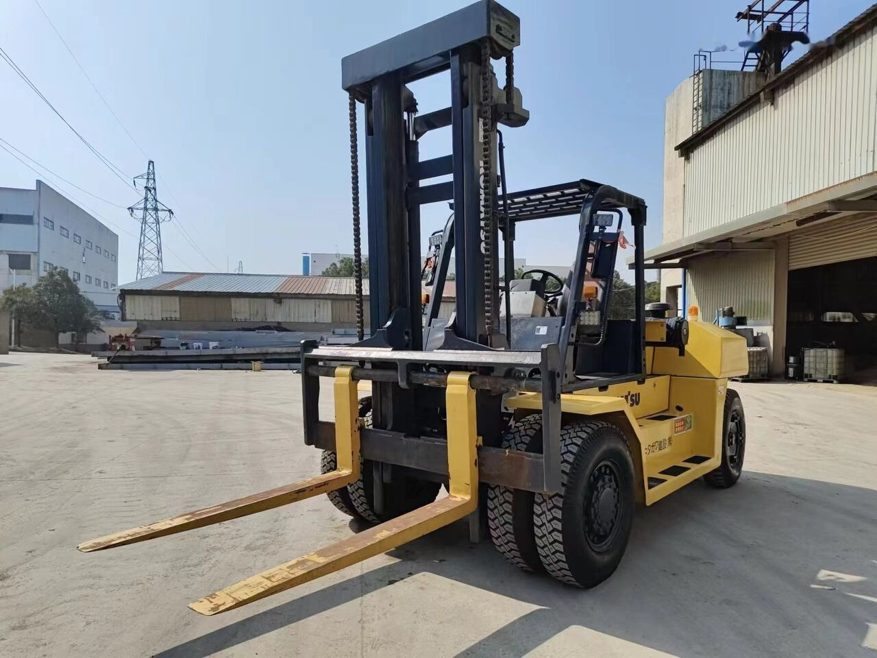 Komatsu FD150 - 柴油叉车:图1 Komatsu FD150 - 柴油叉车:图1