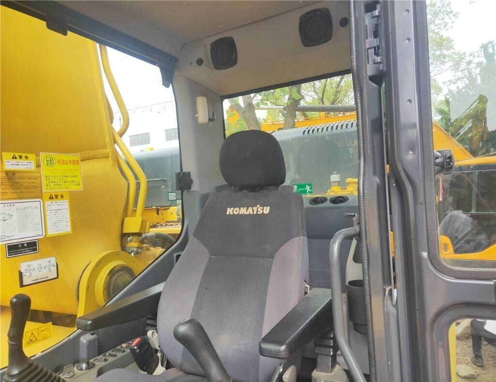 Komatsu PC490LC-10 - 履带式挖掘机:图4 Komatsu PC490LC-10 - 履带式挖掘机:图4