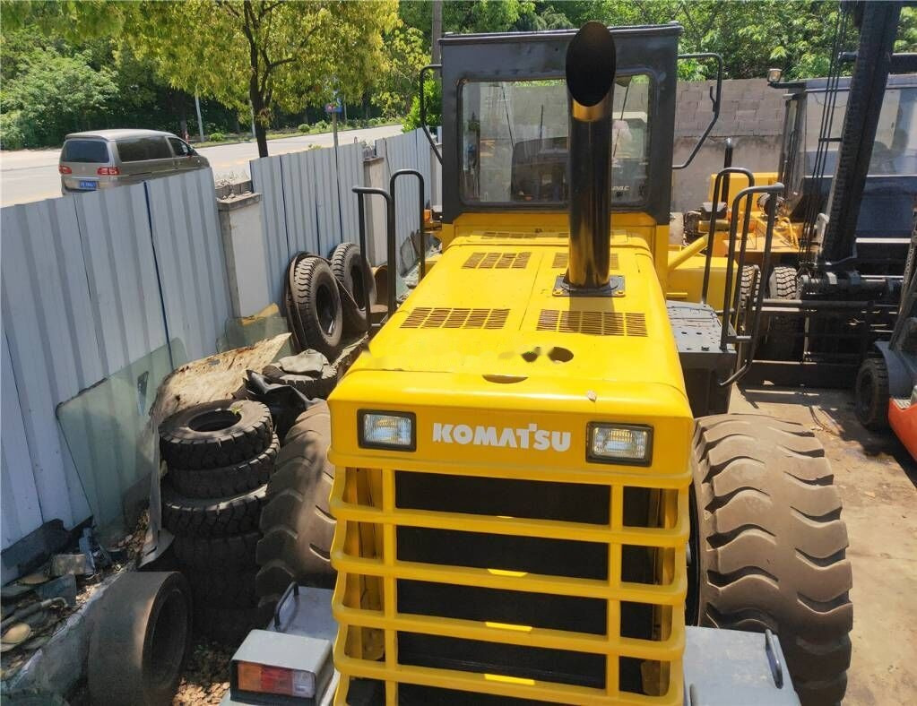 Komatsu WA350 - 轮式装载机:图3 Komatsu WA350 - 轮式装载机:图3