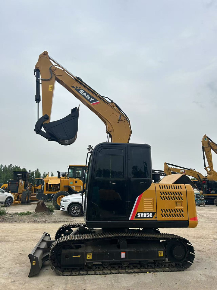 SANY SY95C - 小型挖掘机:图3 SANY SY95C - 小型挖掘机:图3
