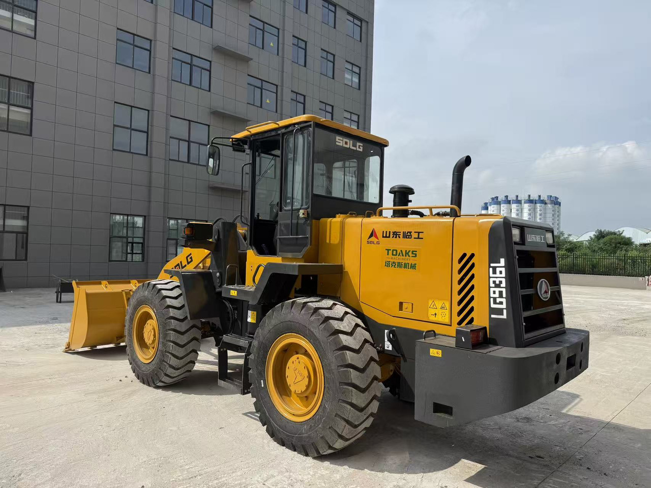 SDLG LG936L - 轮式装载机:图4 SDLG LG936L - 轮式装载机:图4