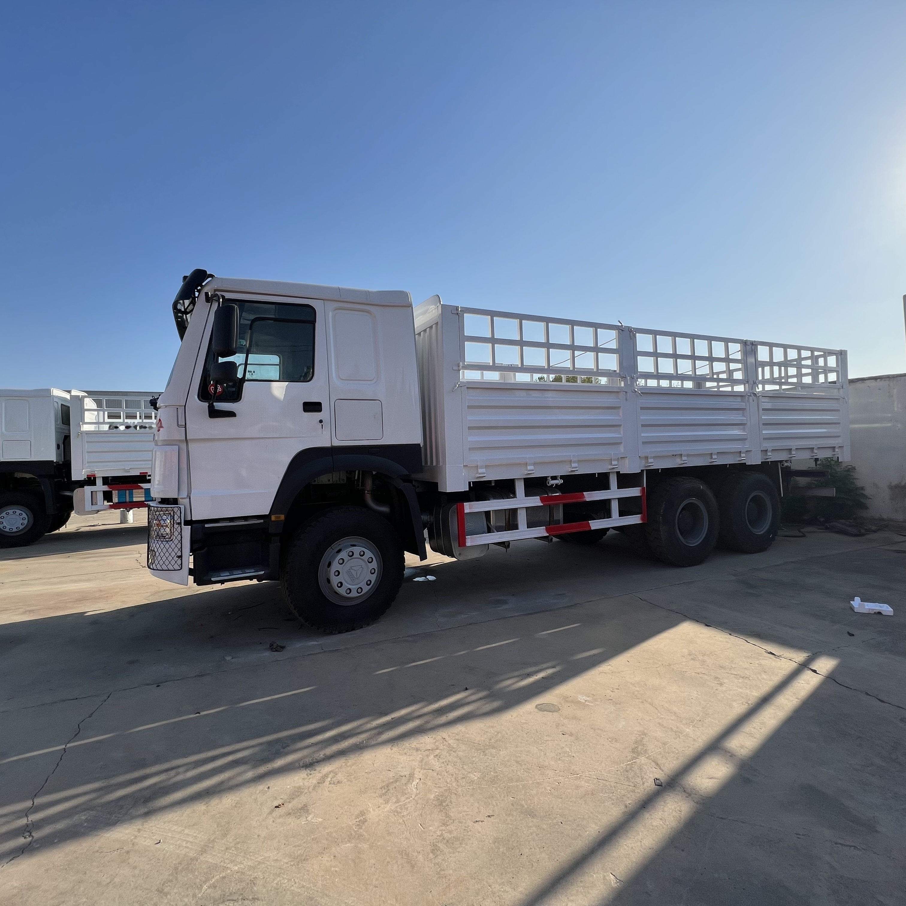 栏板式/ 平板卡车 Sinotruk HOWO 371 6*4 Fence Truck:图11 栏板式/ 平板卡车 Sinotruk HOWO 371 6*4 Fence Truck:图11
