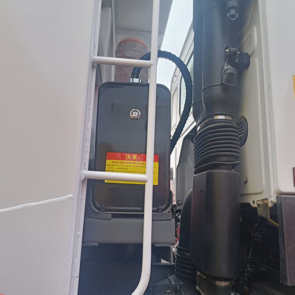 Sinotruk HOWO 400 6*4 Dump truck - 翻斗车:图5 Sinotruk HOWO 400 6*4 Dump truck - 翻斗车:图5