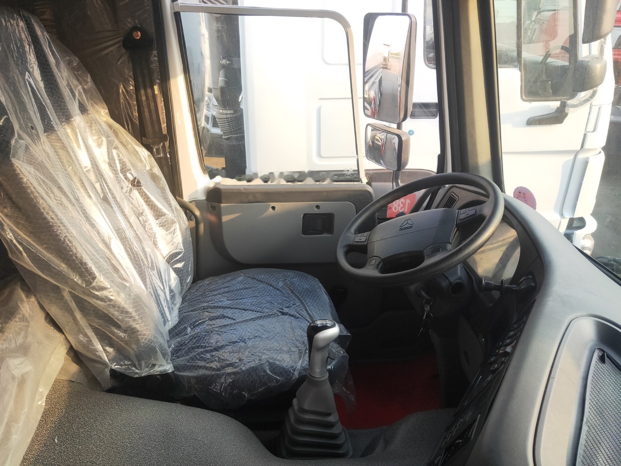 罐车 Sinotruk HOWO 8*4 Tank truck：图14