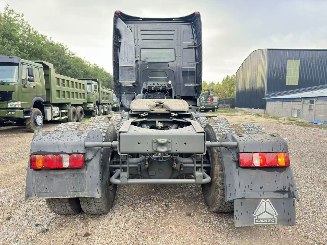 Sinotruk HOWO A7 - 牵引车:图5 Sinotruk HOWO A7 - 牵引车:图5